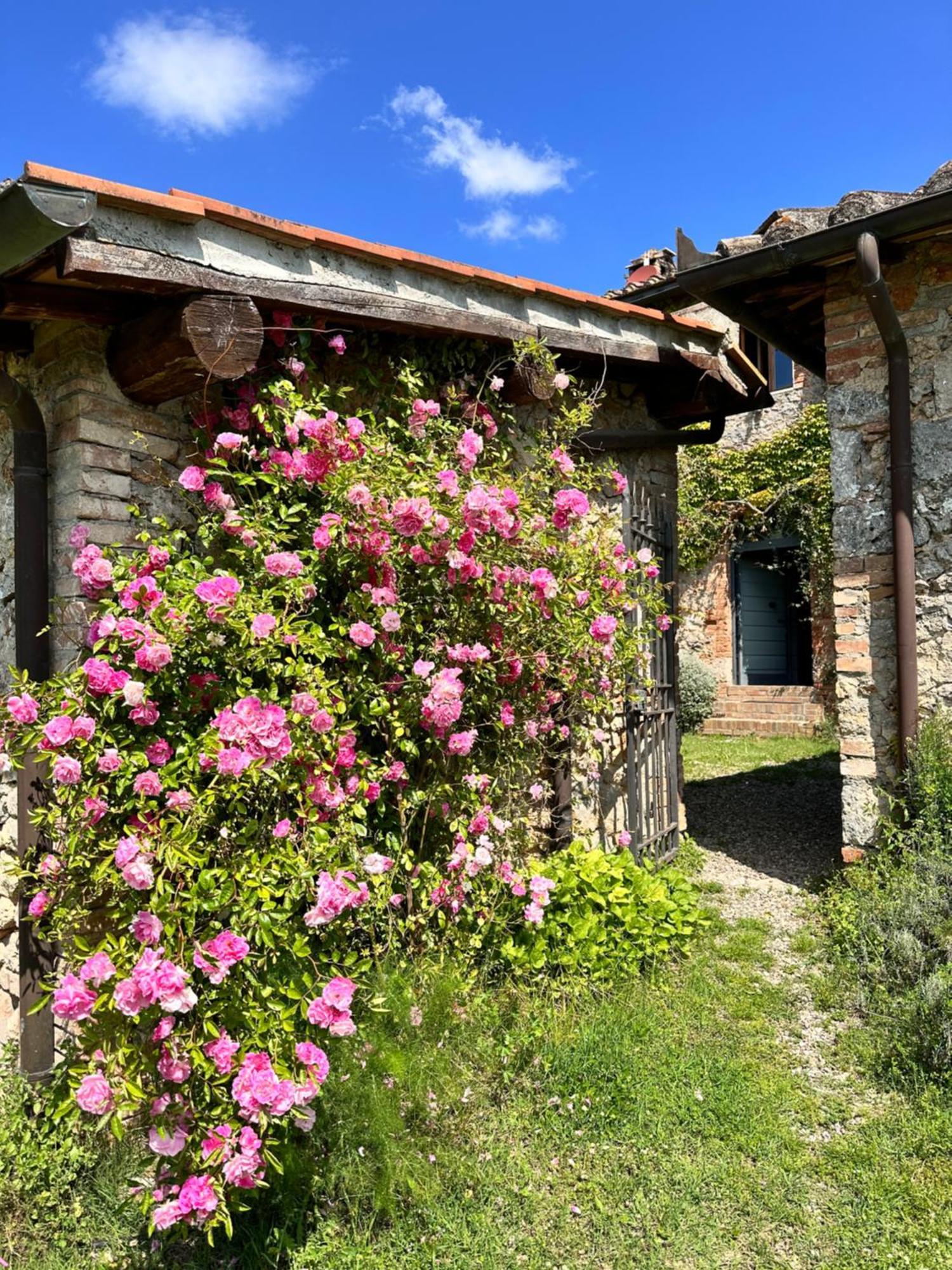 La Palazzina Villa Siena Exterior photo